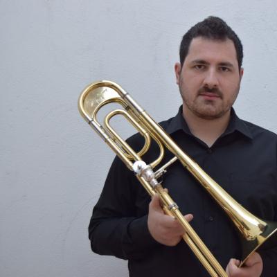 Profesor asistente trombón: Julián López Lozano